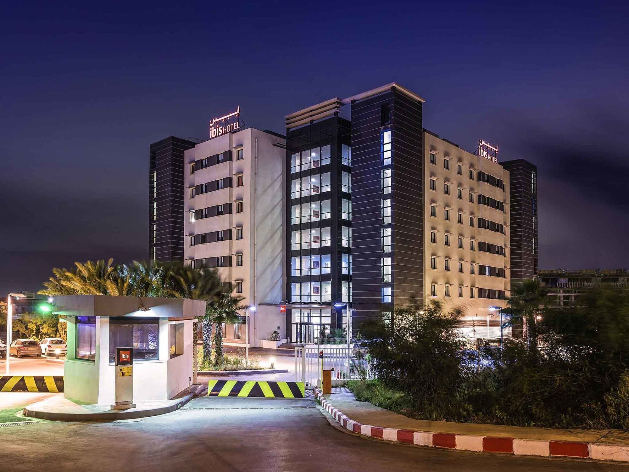 Ibis Oran Les Falaises Zewnętrze zdjęcie