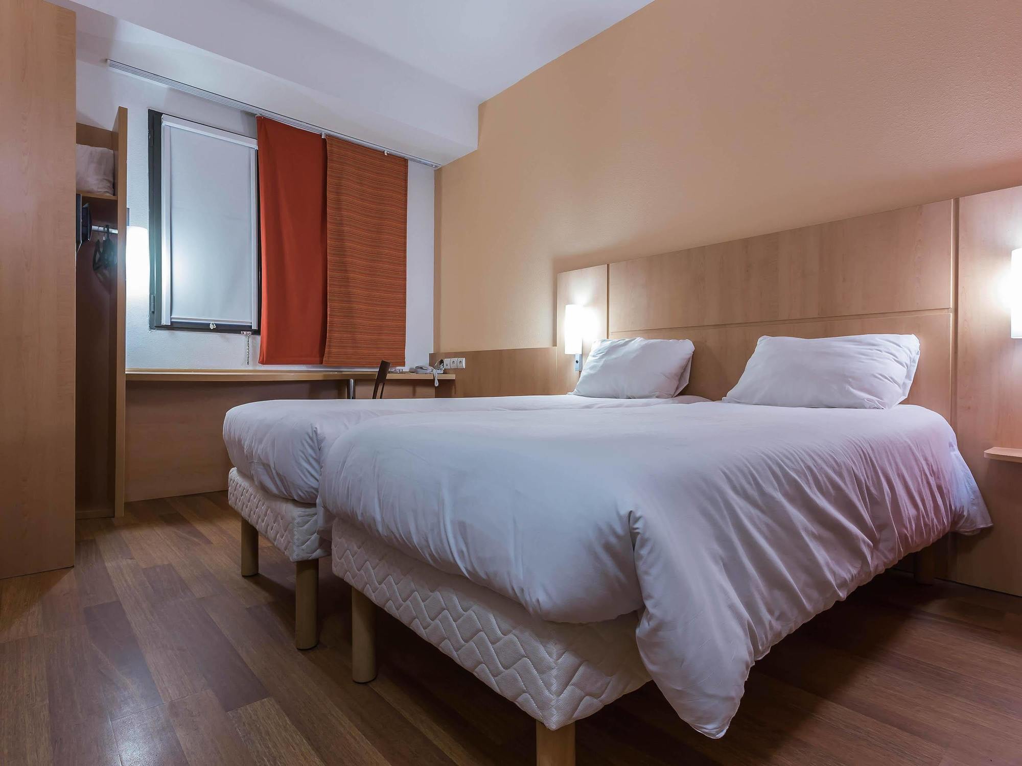 Ibis Oran Les Falaises Zewnętrze zdjęcie