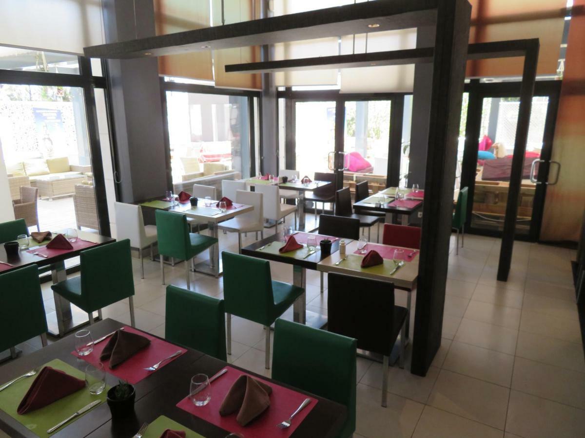 Ibis Oran Les Falaises Zewnętrze zdjęcie